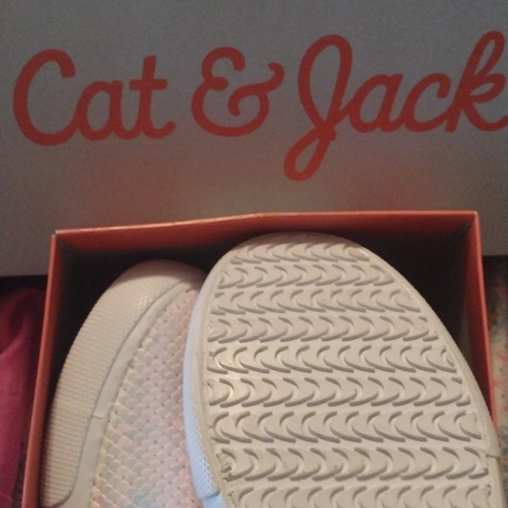 Cat and jack big girls shoe Aliki mermaid style sneaker ssize 3 new - Picture 3 of 4